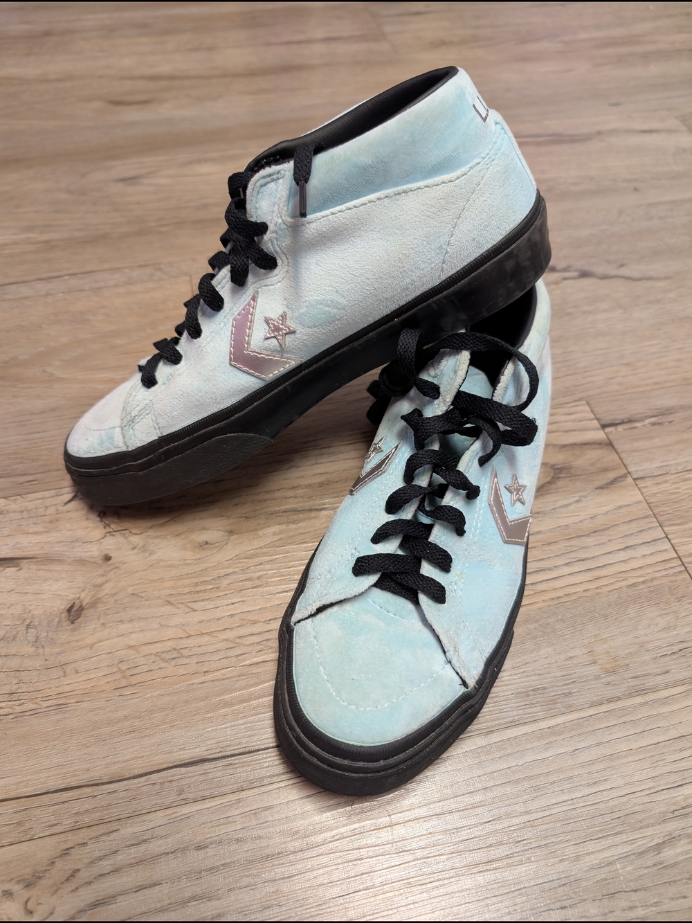 Converse X L Lopez RARE Men’s Mid-Top Sneakers in Light Blue with Black Size 7.5